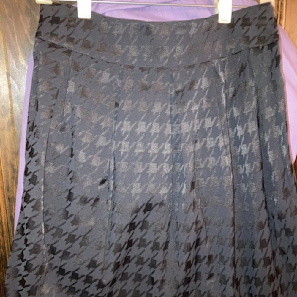 Women's black houndstooth pleated short skirt
